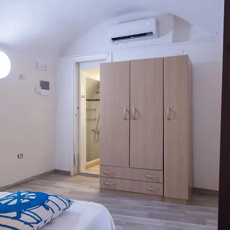 Ex Cont Apartment