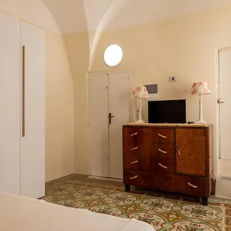 Apartment Ex Cont